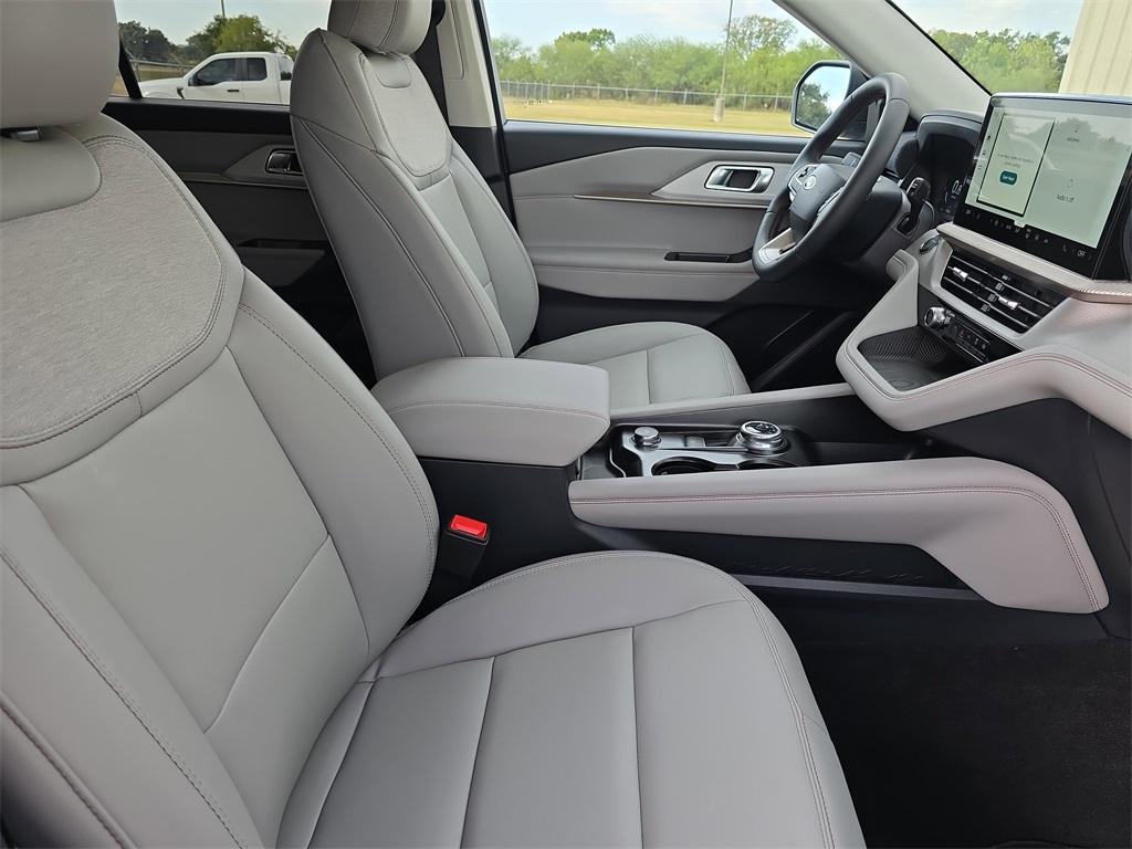 new 2026 Ford Explorer car, priced at $44,275