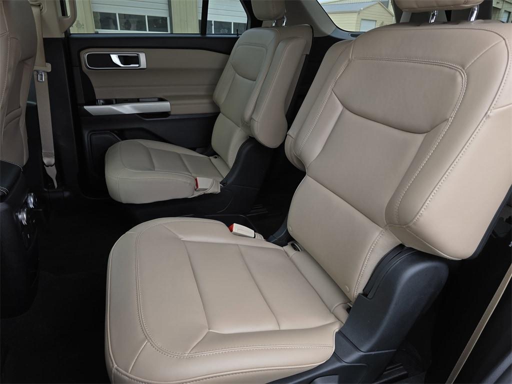 used 2021 Ford Explorer car, priced at $20,752