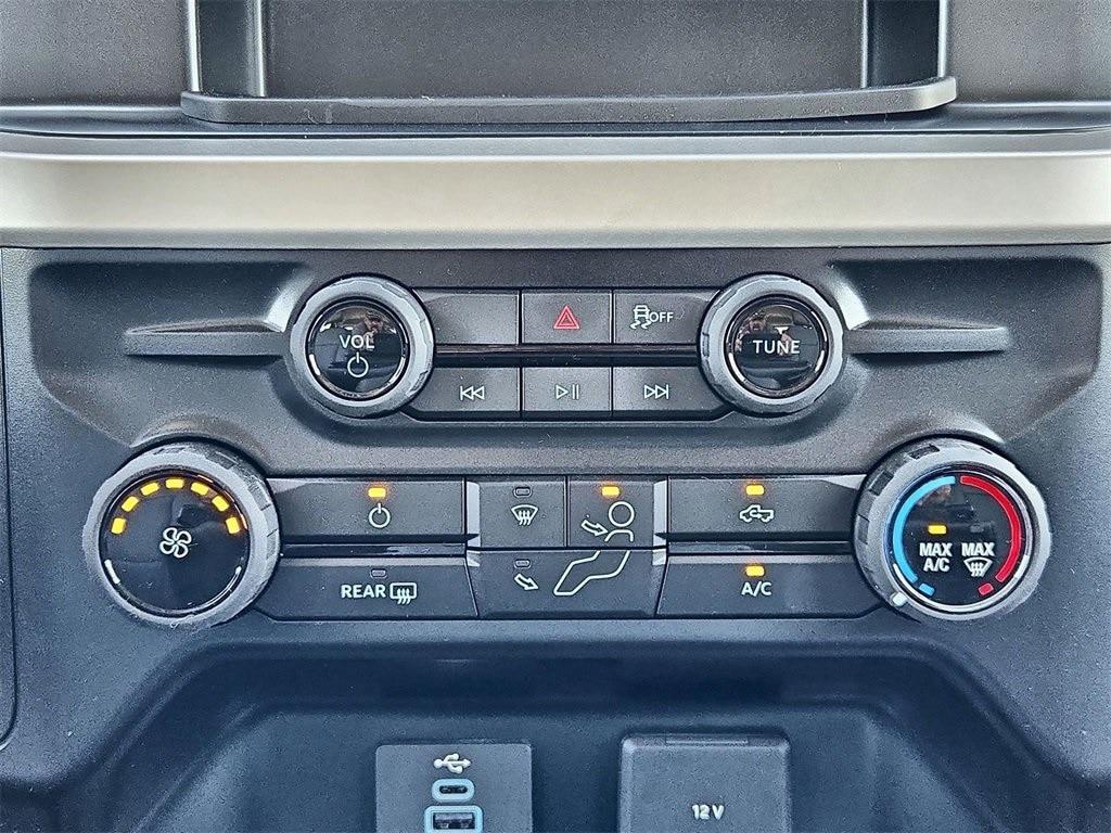 new 2025 Ford F-250 car, priced at $56,958