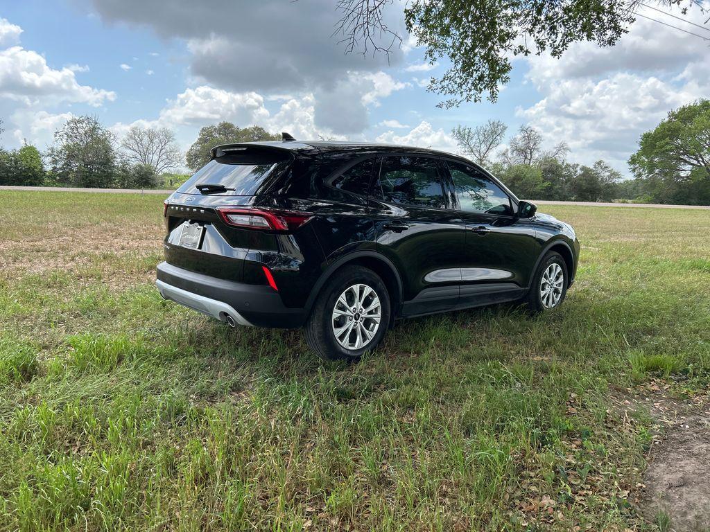 new 2025 Ford Escape car, priced at $25,625