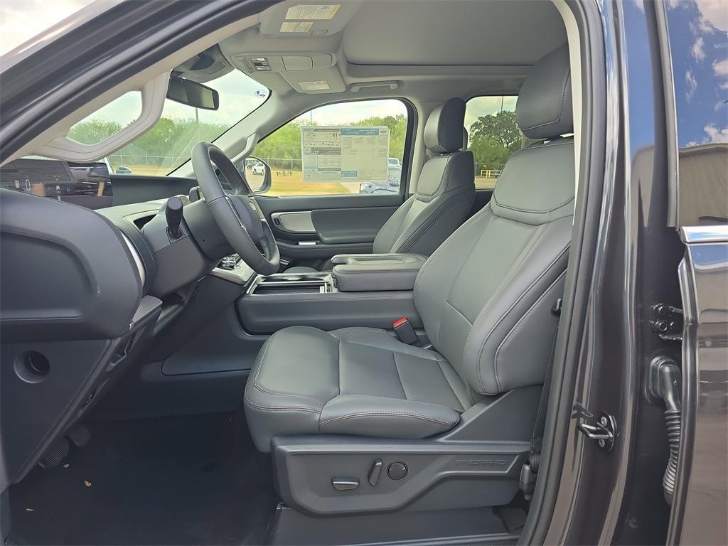 new 2025 Ford Expedition Max car, priced at $65,654