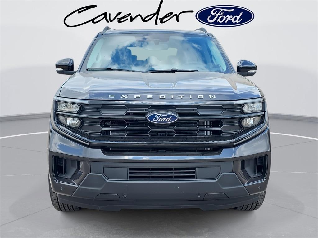 new 2025 Ford Expedition Max car, priced at $65,654
