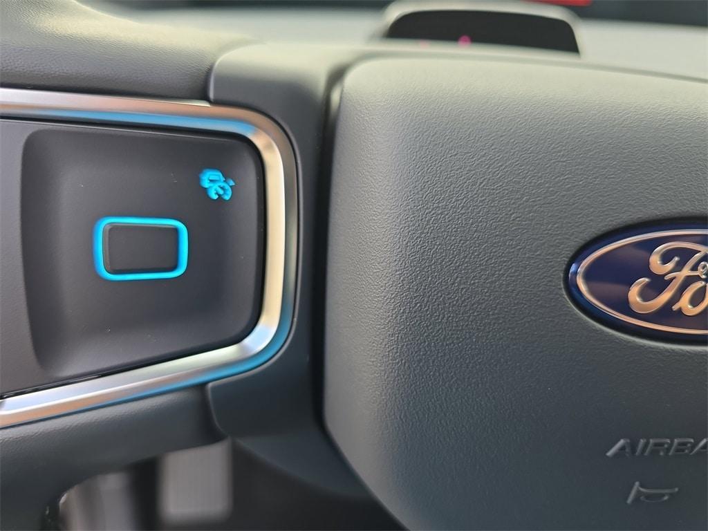 new 2025 Ford Expedition Max car, priced at $65,654