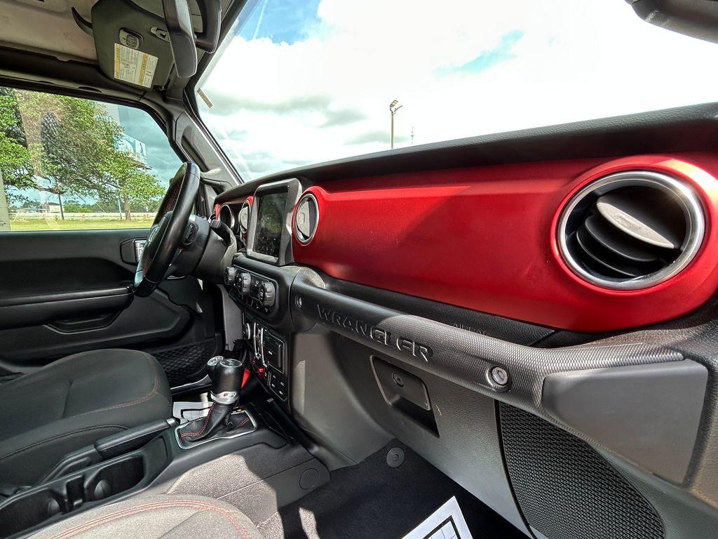 used 2020 Jeep Wrangler Unlimited car, priced at $29,402
