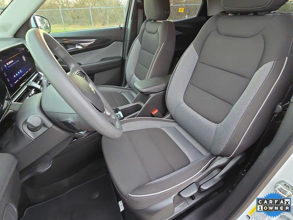 used 2025 Chevrolet TrailBlazer car, priced at $23,253