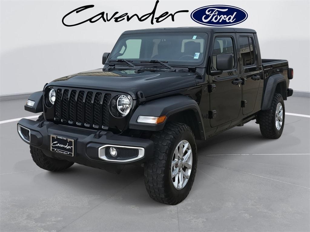 used 2023 Jeep Gladiator car, priced at $28,672