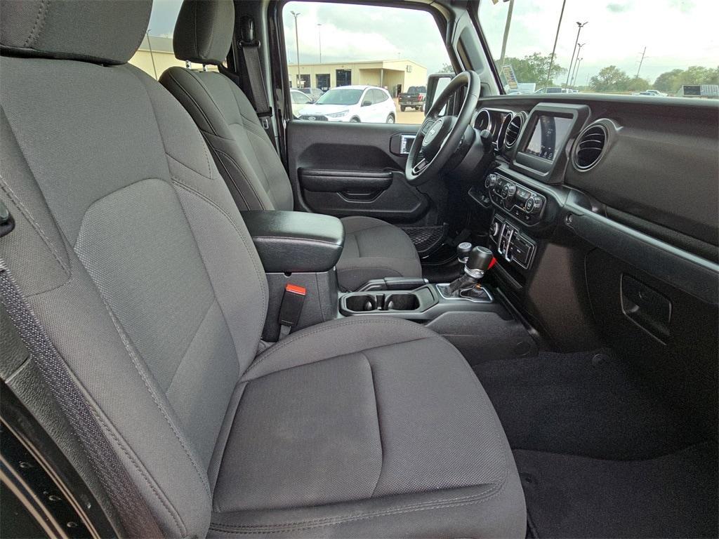 used 2023 Jeep Gladiator car, priced at $27,593