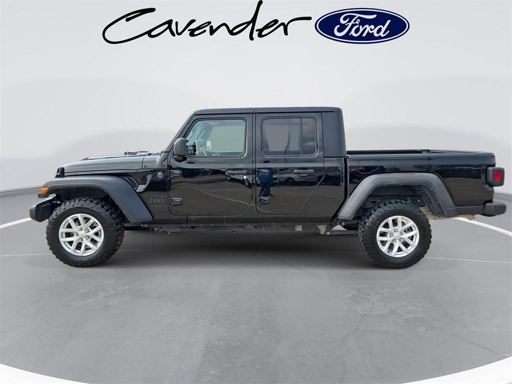 used 2023 Jeep Gladiator car, priced at $27,593