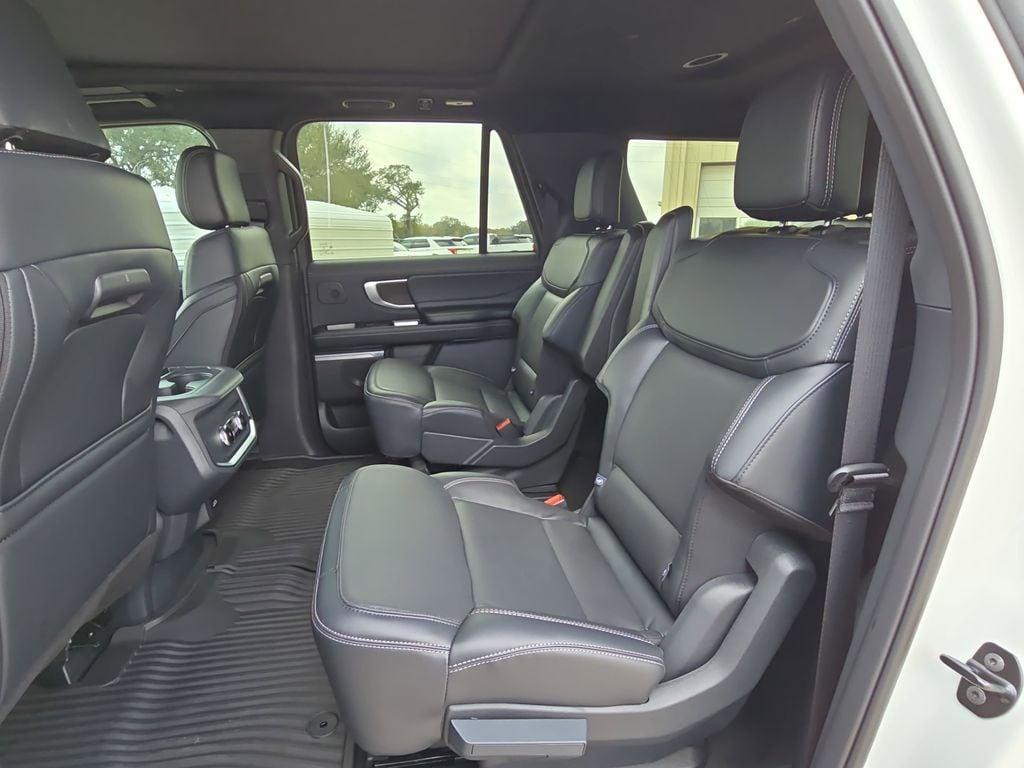 new 2025 Ford Expedition Max car, priced at $84,266