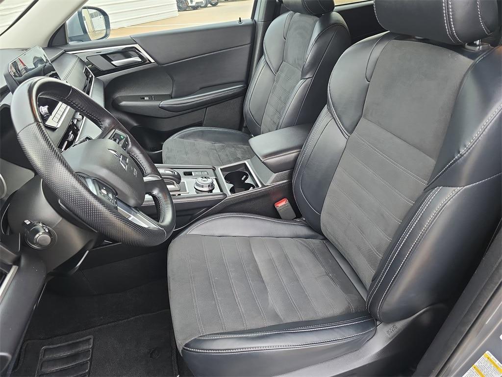 used 2024 Mitsubishi Outlander car, priced at $21,392