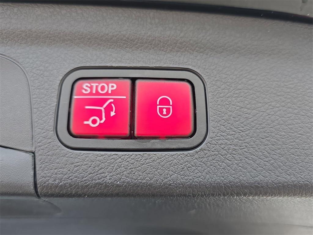 used 2021 Mercedes-Benz GLE 350 car, priced at $32,997