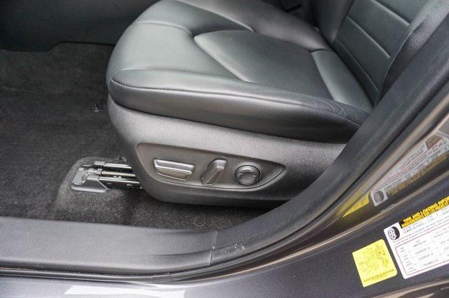 used 2023 Toyota Highlander car, priced at $36,989