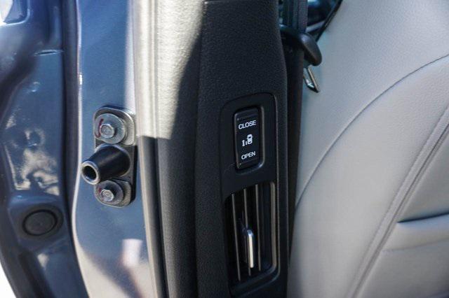 used 2025 Honda Odyssey car, priced at $41,379