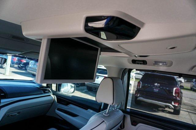 used 2025 Honda Odyssey car, priced at $41,379