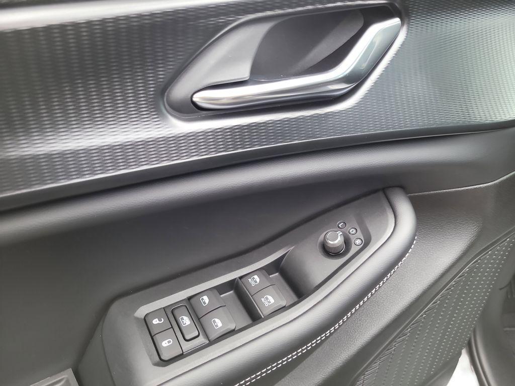 new 2025 Jeep Grand Cherokee car, priced at $33,173