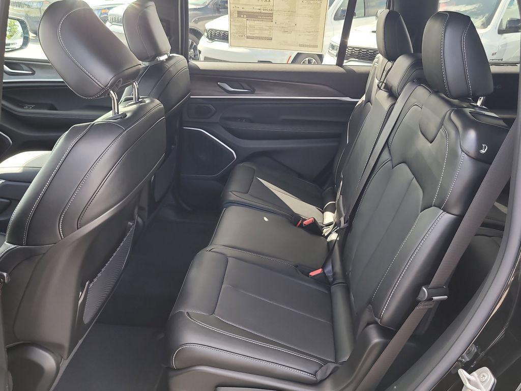 new 2026 Jeep Grand Cherokee L car, priced at $50,401