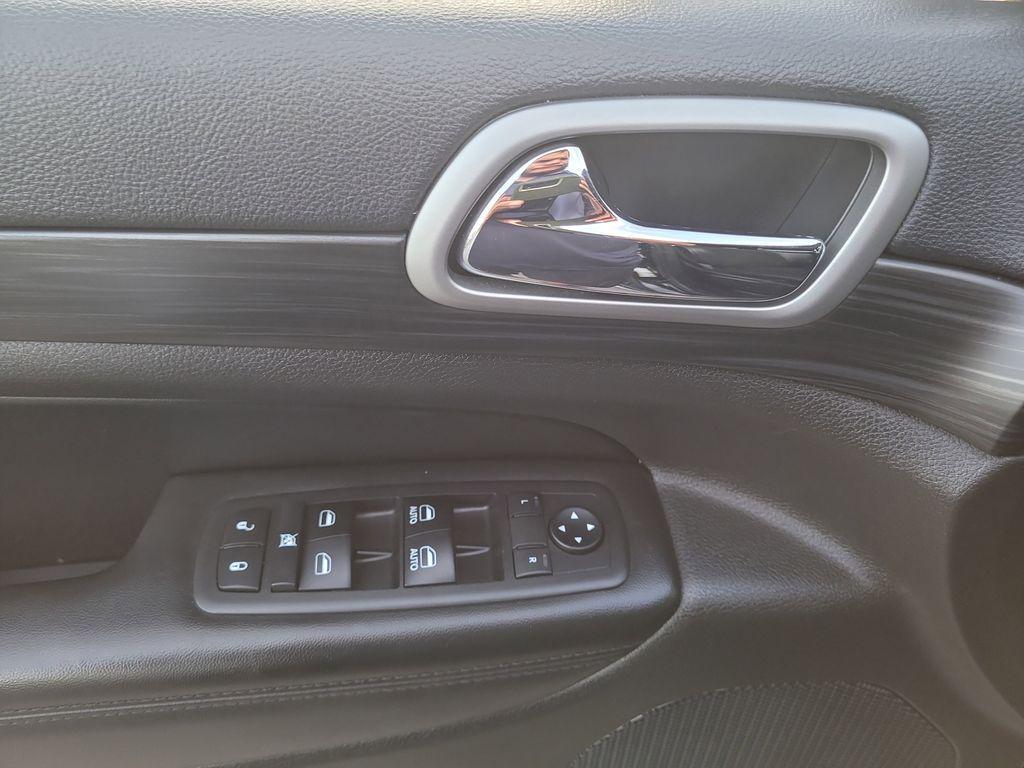 used 2019 Jeep Grand Cherokee car, priced at $21,705