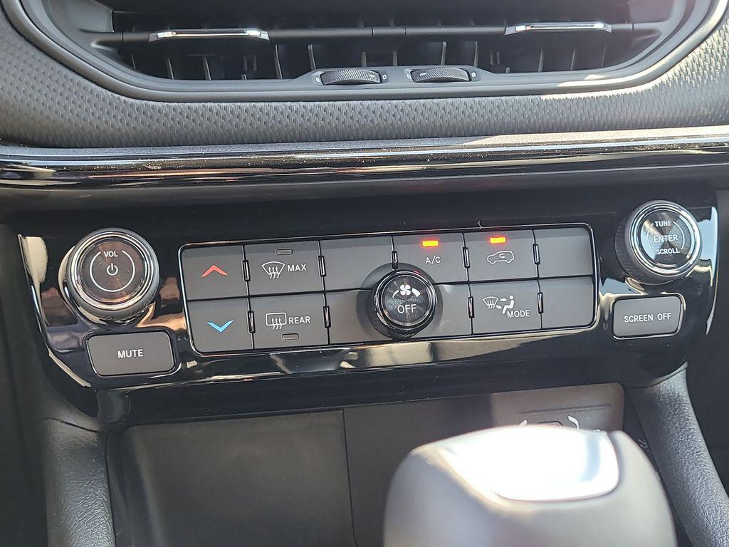 new 2026 Jeep Compass car, priced at $25,219