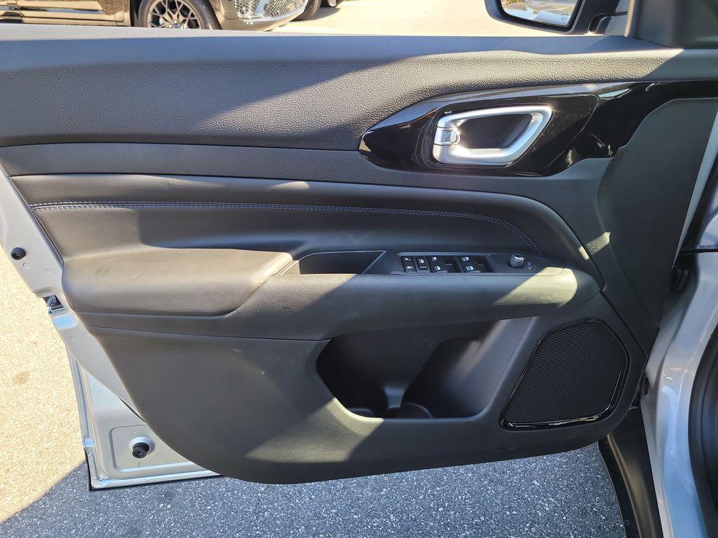 new 2026 Jeep Compass car, priced at $25,219