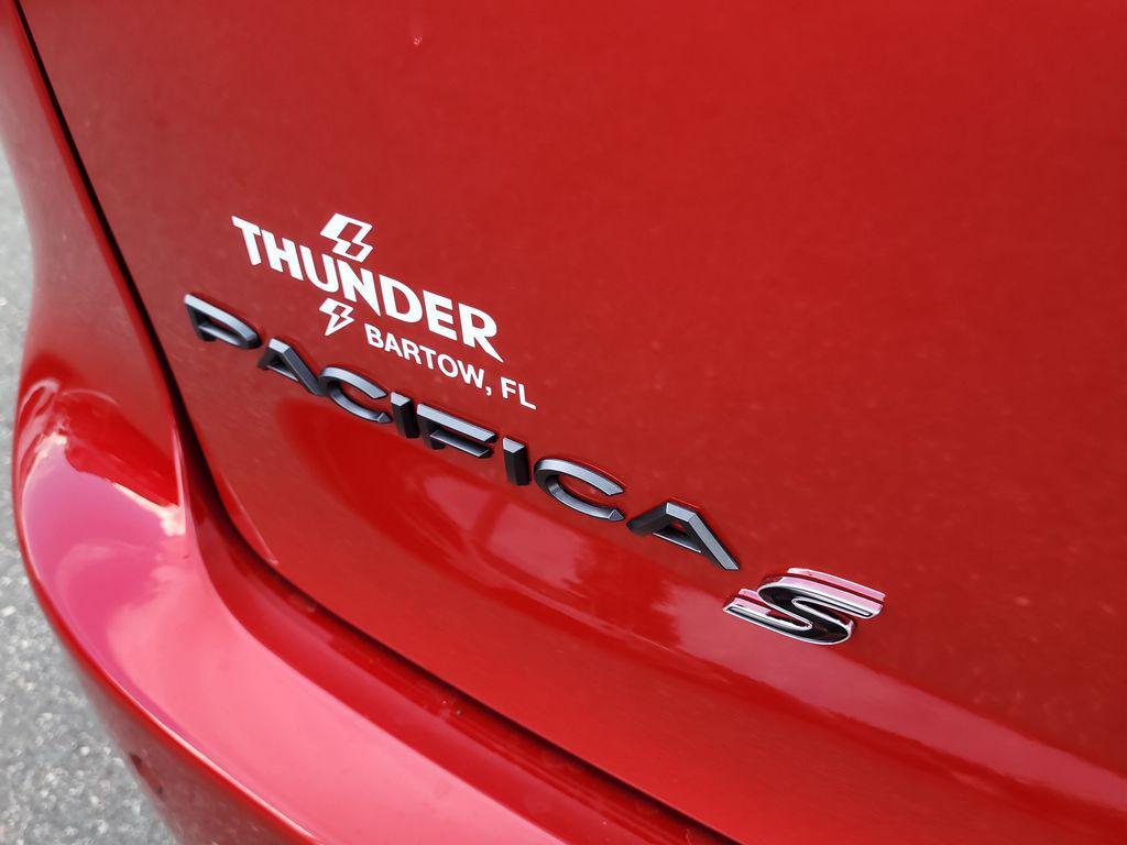 new 2026 Chrysler Pacifica car, priced at $45,775