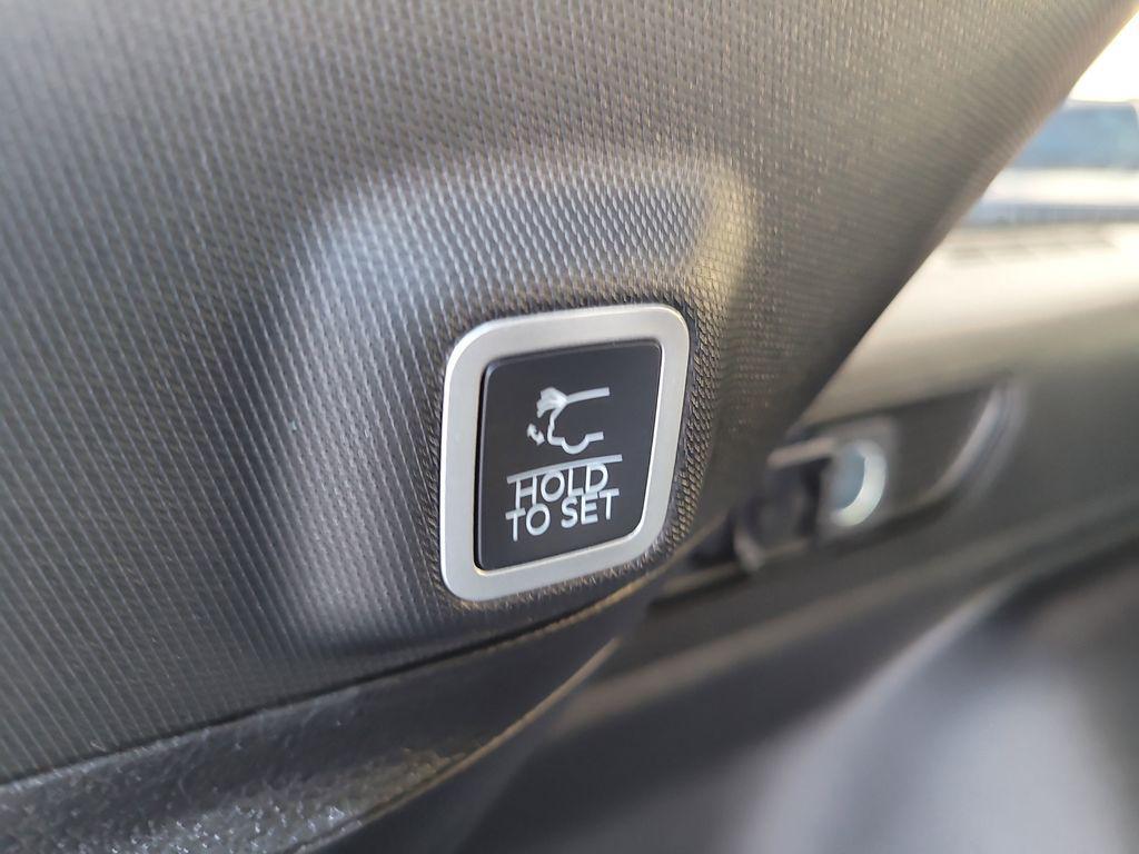 new 2025 Jeep Grand Cherokee car, priced at $33,788