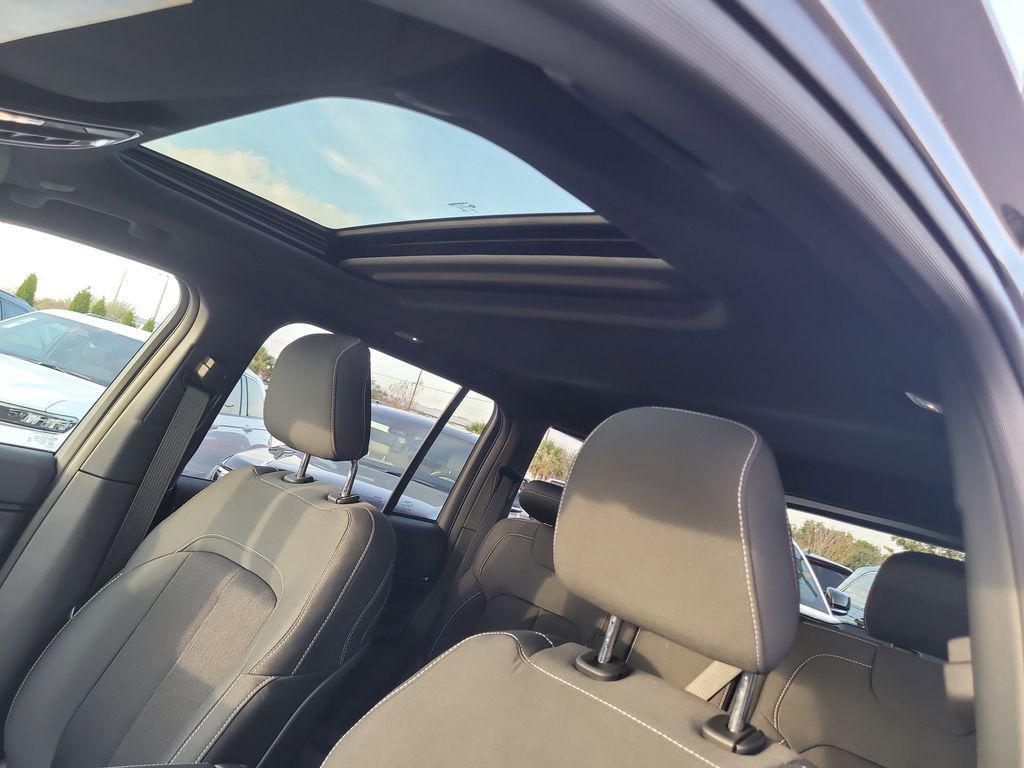 new 2025 Jeep Grand Cherokee car, priced at $33,788