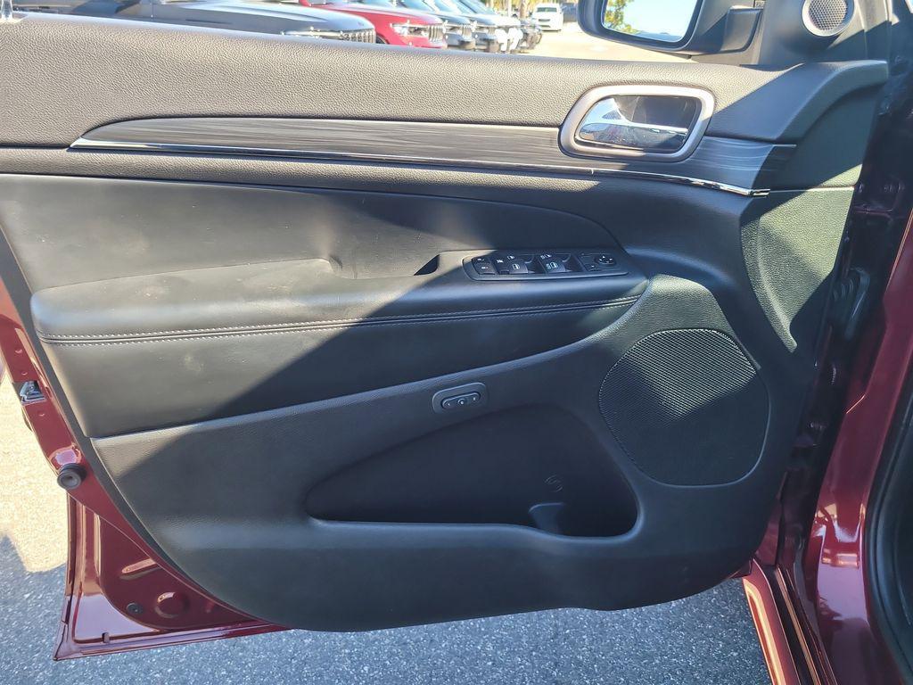 used 2020 Jeep Grand Cherokee car, priced at $20,287