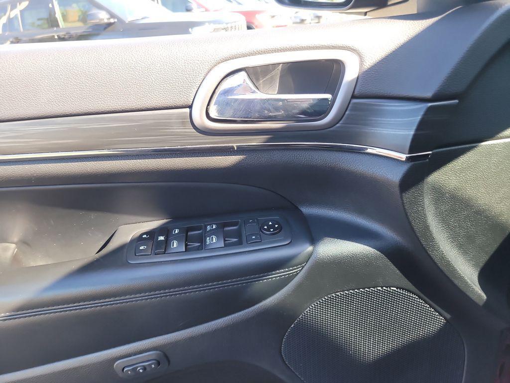 used 2020 Jeep Grand Cherokee car, priced at $20,287