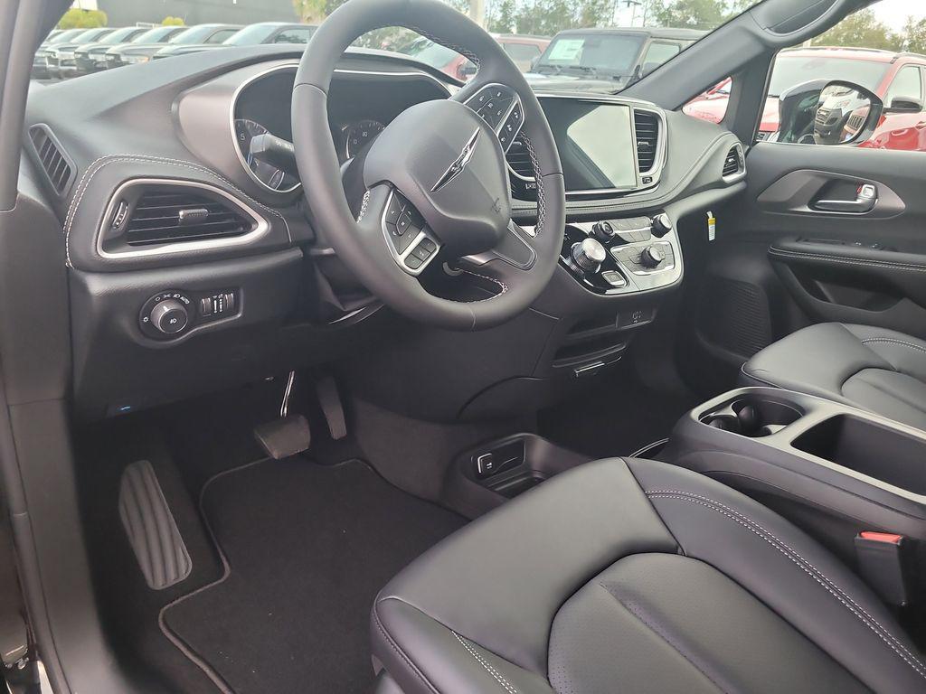 new 2026 Chrysler Pacifica car, priced at $40,328