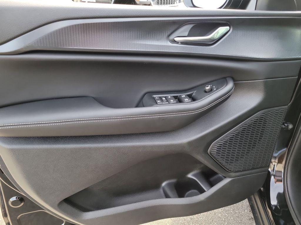 new 2025 Jeep Grand Cherokee car, priced at $32,277