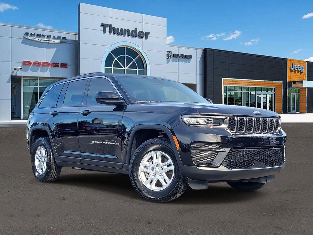new 2025 Jeep Grand Cherokee car, priced at $33,161