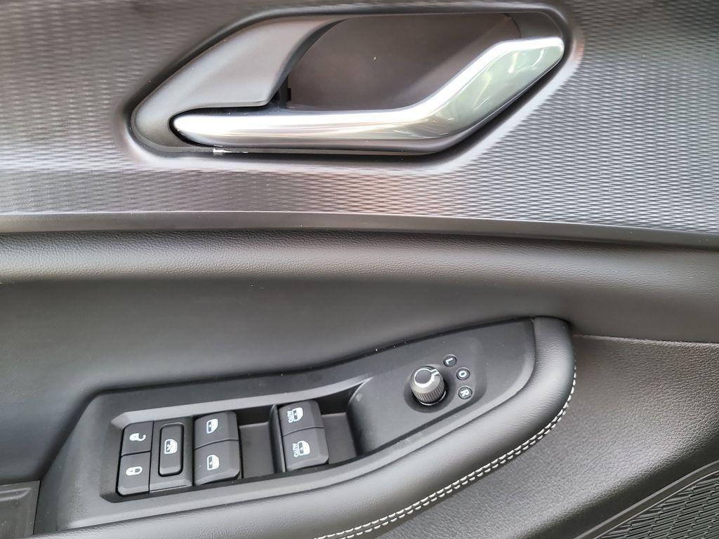 new 2025 Jeep Grand Cherokee car, priced at $32,277