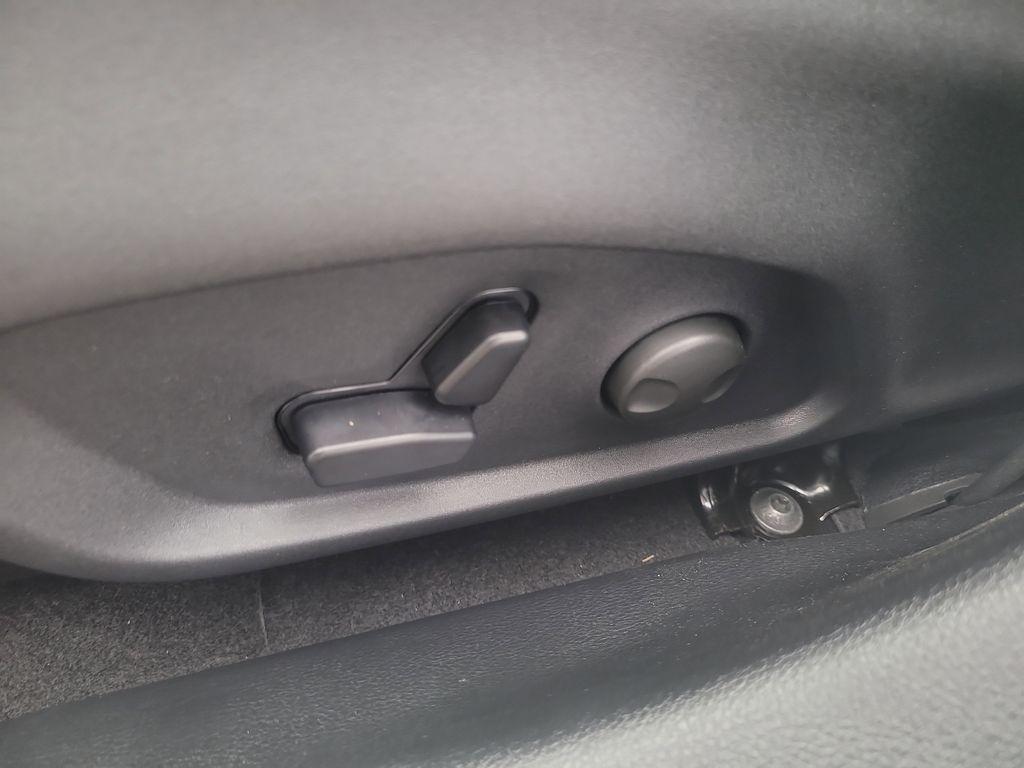 new 2026 Jeep Compass car, priced at $27,989