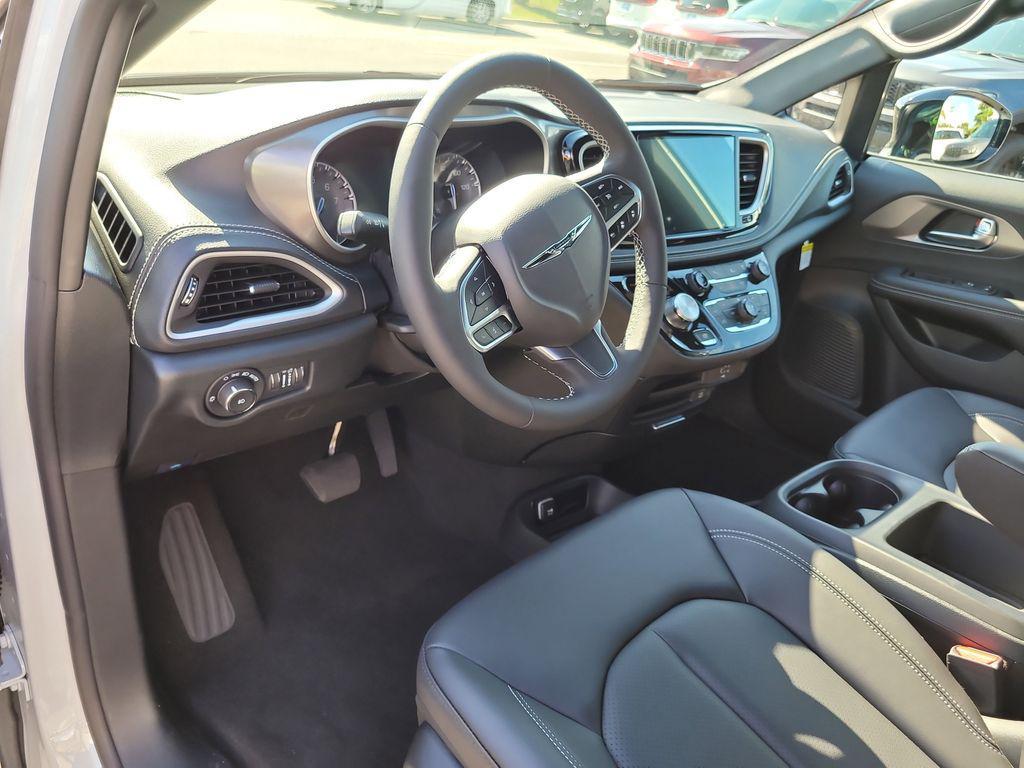 new 2026 Chrysler Pacifica car, priced at $39,963