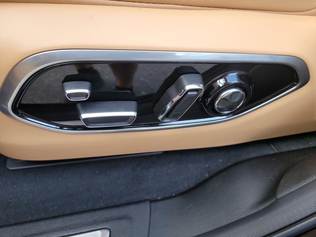 new 2025 Jeep Grand Cherokee car, priced at $61,426