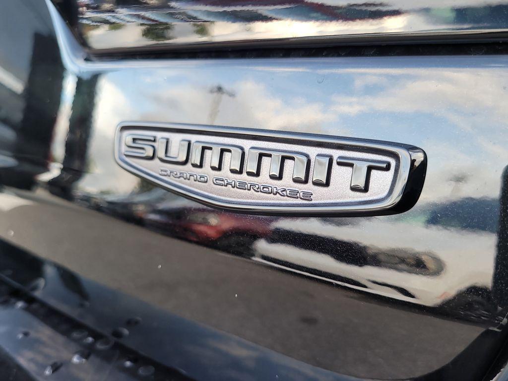 new 2025 Jeep Grand Cherokee car, priced at $61,426