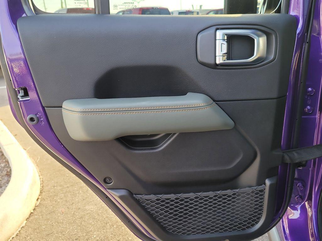 new 2026 Jeep Gladiator car, priced at $60,746