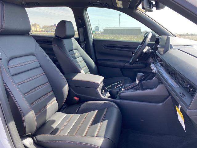 new 2026 Honda CR-V Hybrid car, priced at $40,630