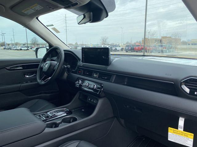 new 2026 Honda Pilot car, priced at $47,995