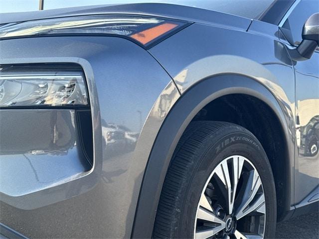 2023 Gun Metallic Nissan Rogue