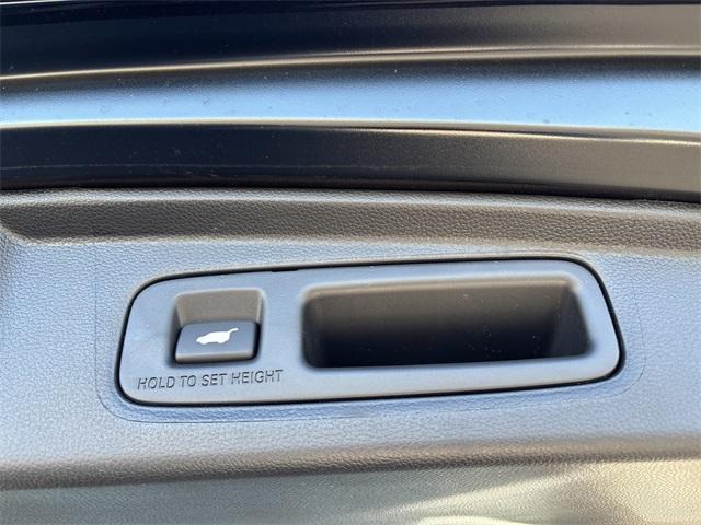 new 2026 Honda CR-V Hybrid car, priced at $39,175