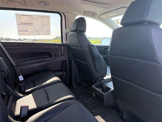 new 2026 Honda Odyssey car, priced at $44,298
