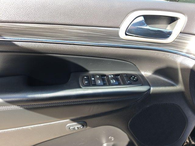 used 2021 Jeep Grand Cherokee car, priced at $21,186