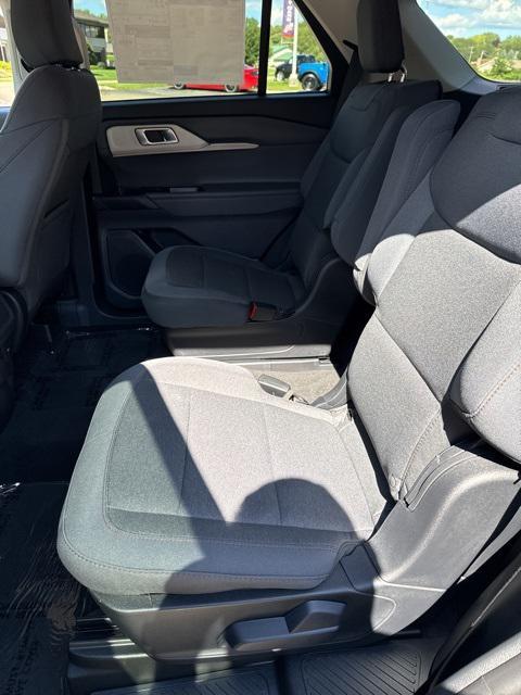 new 2025 Ford Explorer car, priced at $42,202