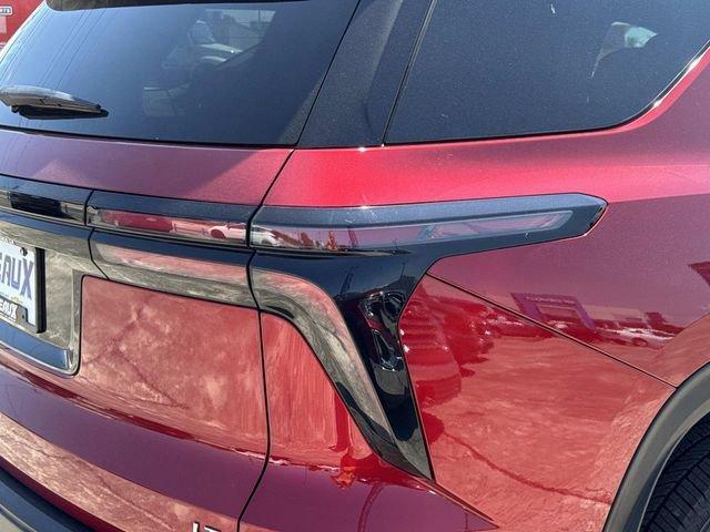 used 2024 Chevrolet Traverse car, priced at $34,986