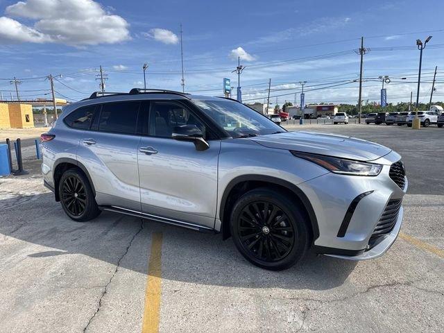 used 2023 Toyota Highlander car, priced at $38,496