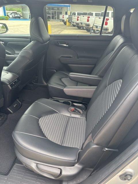 used 2023 Toyota Highlander car, priced at $38,733