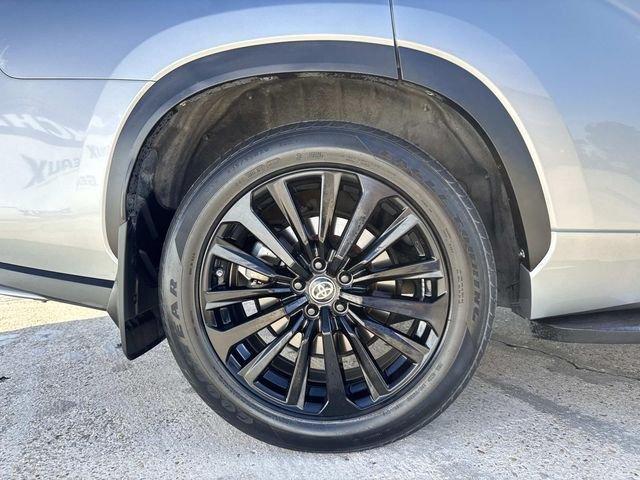 used 2023 Toyota Highlander car, priced at $38,496