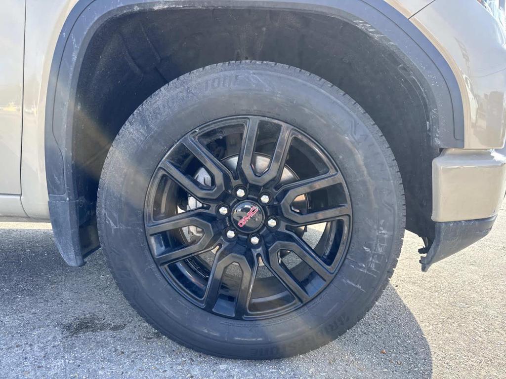 used 2022 GMC Sierra 1500 car, priced at $36,341