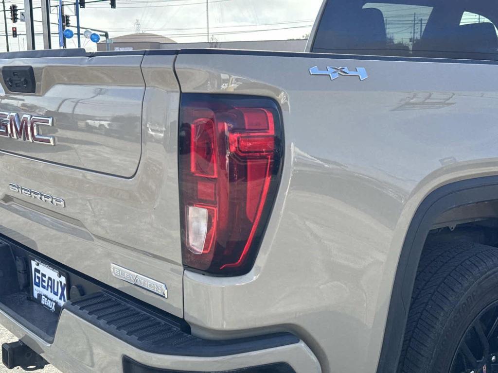 used 2022 GMC Sierra 1500 car, priced at $36,341